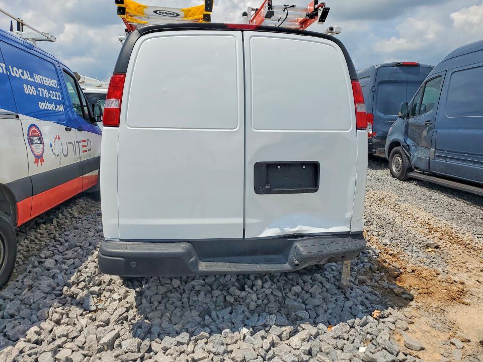 61344226 :رقم المزاد ، 1GTW7AF7XR1178859 vin ، 2024 Gmc Savana مزاد بيع