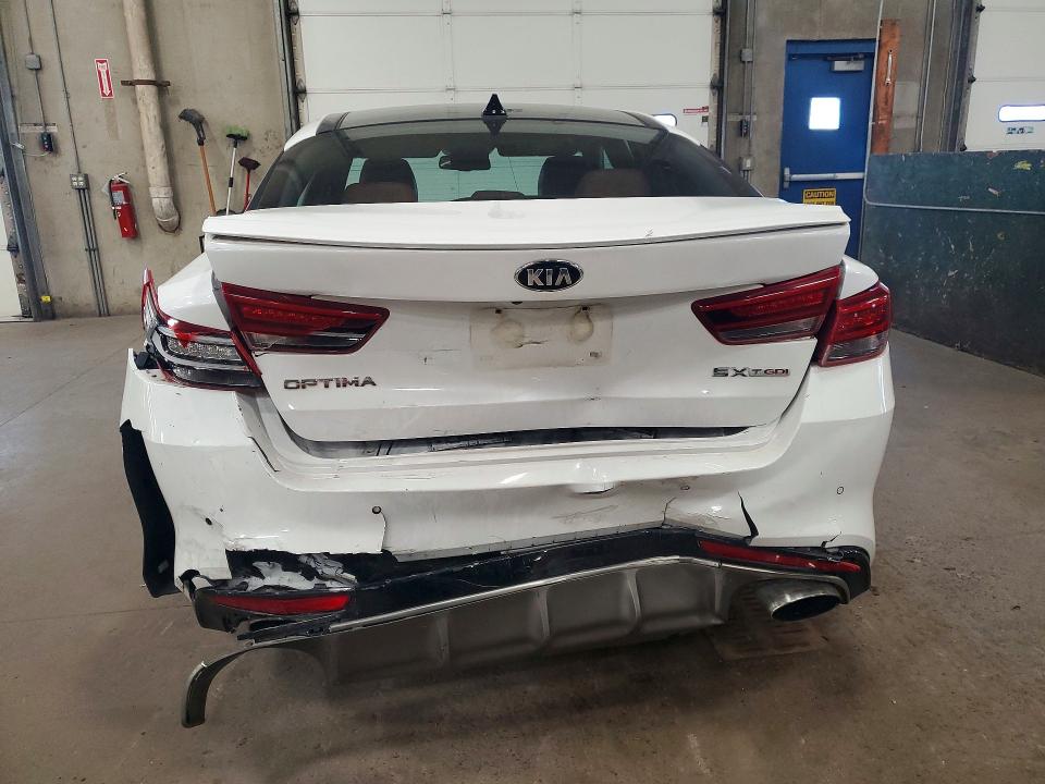 2016 Kia Optima მანქანა იყიდება აუქციონზე, vin: 5XXGW4L24GG014722, აუქციონის ნომერი: 63866106