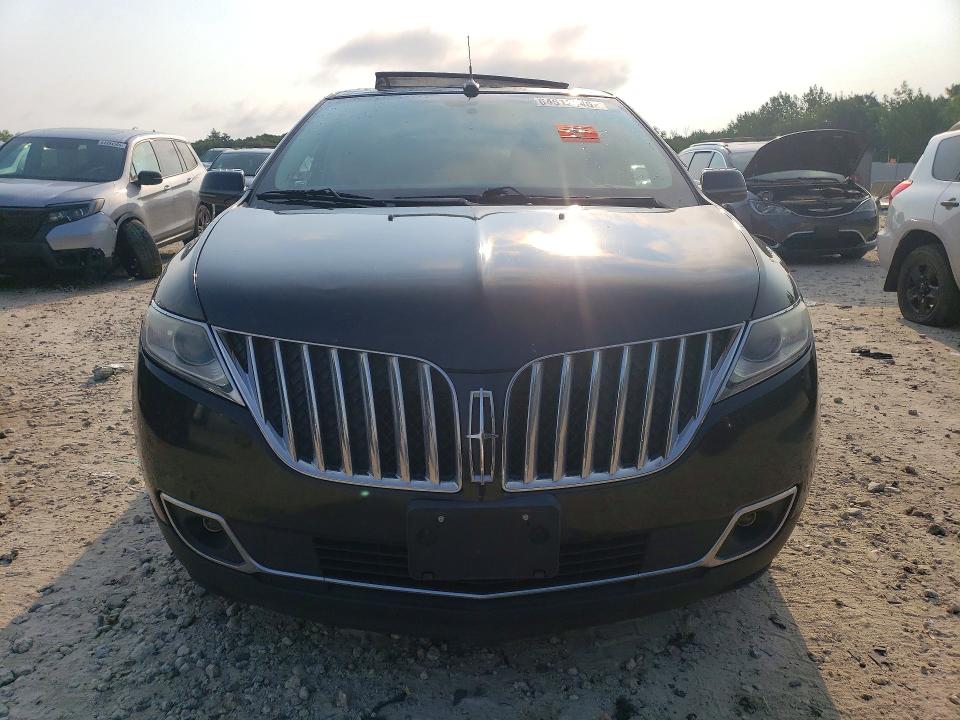 64612046 :رقم المزاد ، 2LMDJ8JK5DBL12218 vin ، 2013 Lincoln Mkx مزاد بيع