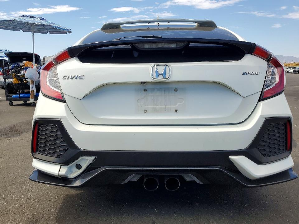 2018 Honda Civic მანქანა იყიდება აუქციონზე, vin: SHHFK7H42JU412121, აუქციონის ნომერი: 63940986