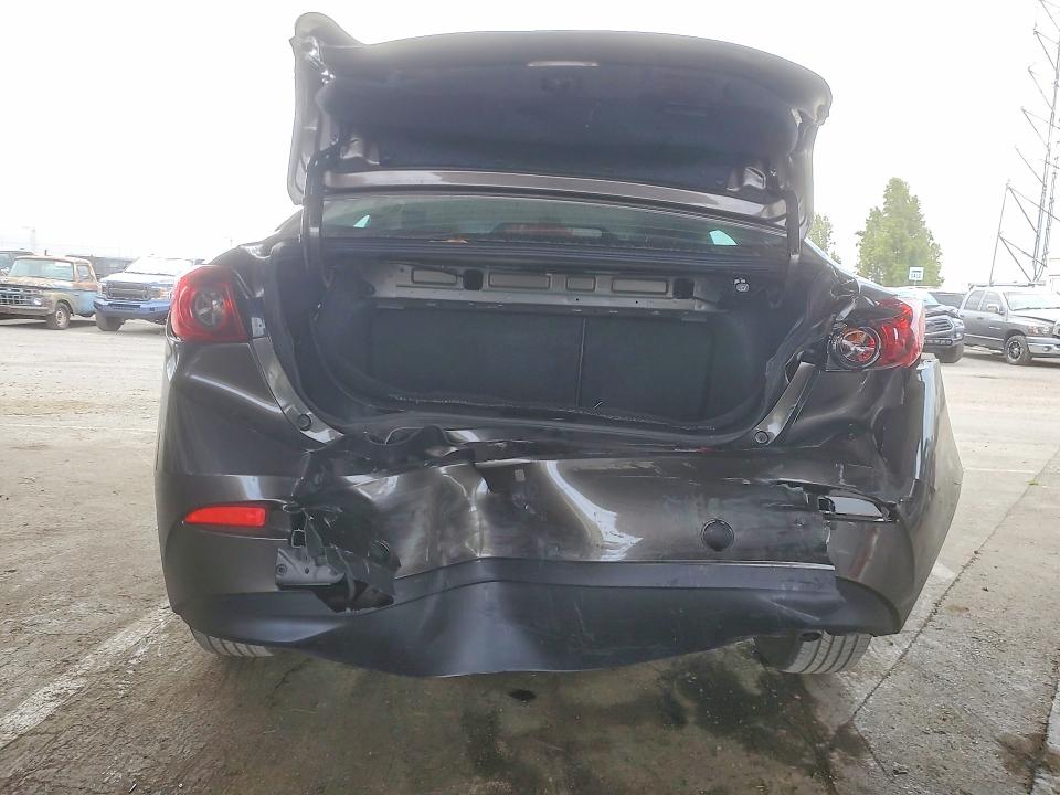 67026546 :رقم المزاد ، JM1BM1U76E1200697 vin ، 2014 Mazda 3 مزاد بيع