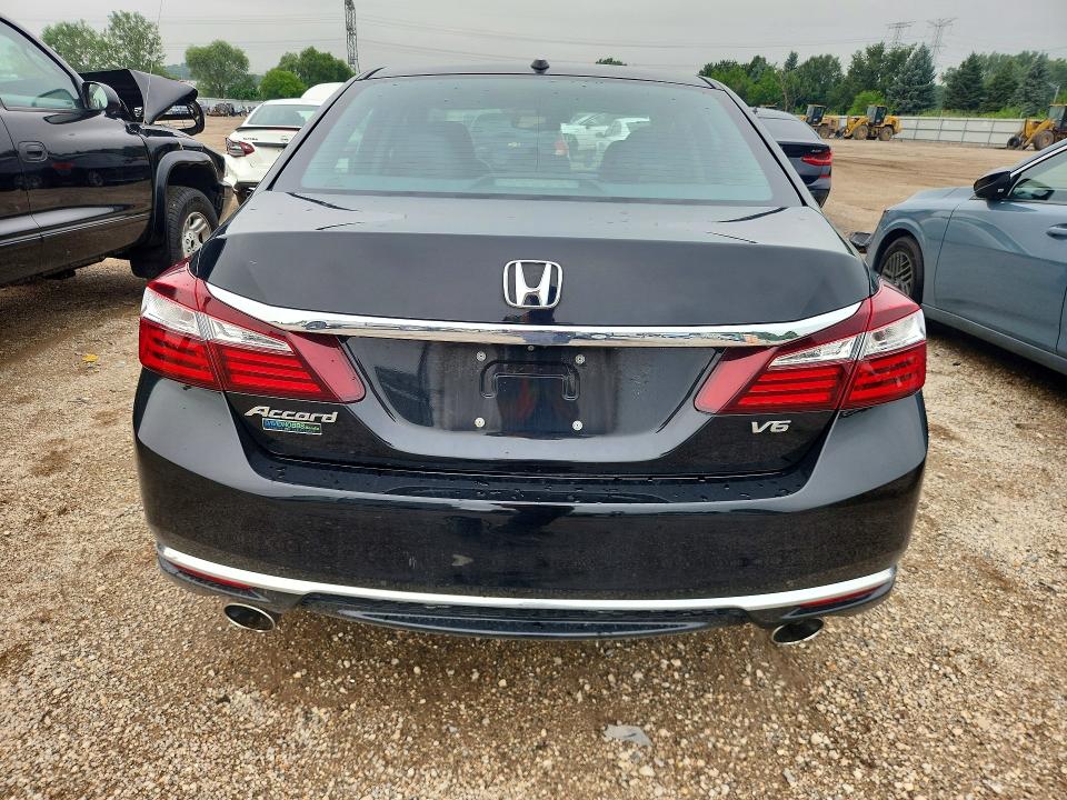 Продажа на аукционе авто 2017 Honda Accord, vin: 1HGCR3F06HA010891, номер лота: 63360546