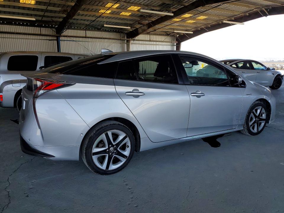 2018 Toyota Prius მანქანა იყიდება აუქციონზე, vin: JTDKARFU3J3554895, აუქციონის ნომერი: 64668736
