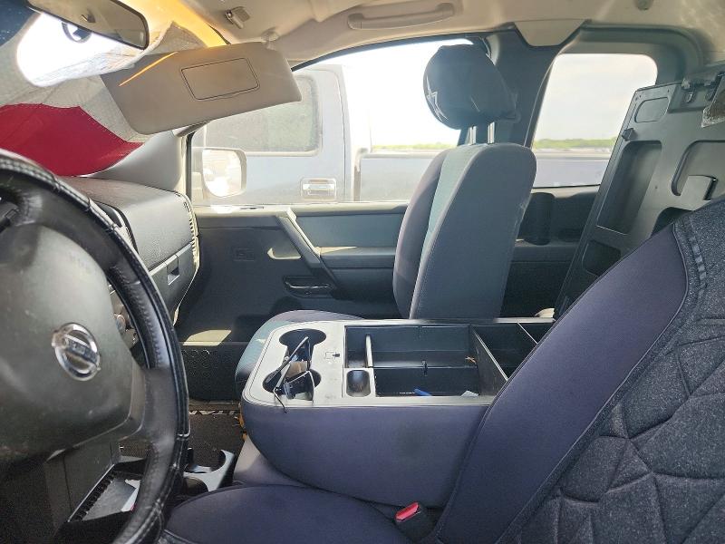 65981436 :رقم المزاد ، 1N6AA06AX5N500370 vin ، 2005 Nissan Titan مزاد بيع
