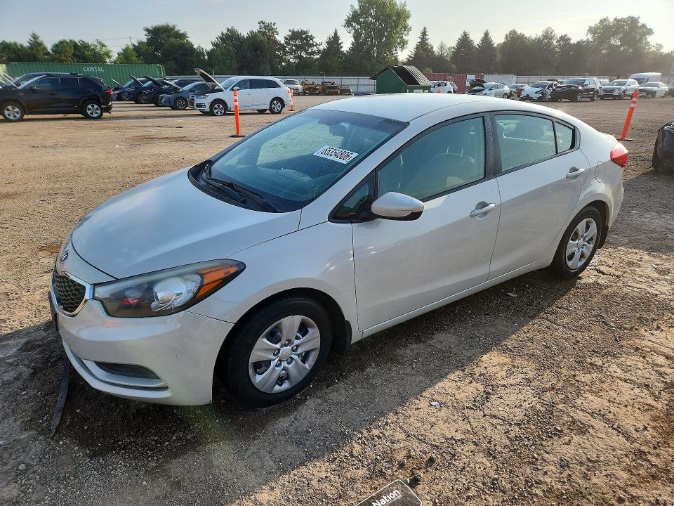 65354806 :رقم المزاد ، KNAFK4A6XF5372615 vin ، 2015 Kia Forte مزاد بيع