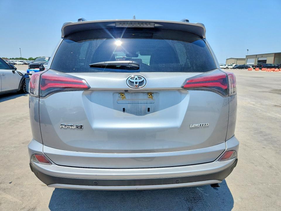 Продаж на аукціоні авто 2017 Toyota Rav4, vin: 2T3YFREV4HW325929, номер лоту: 63648866