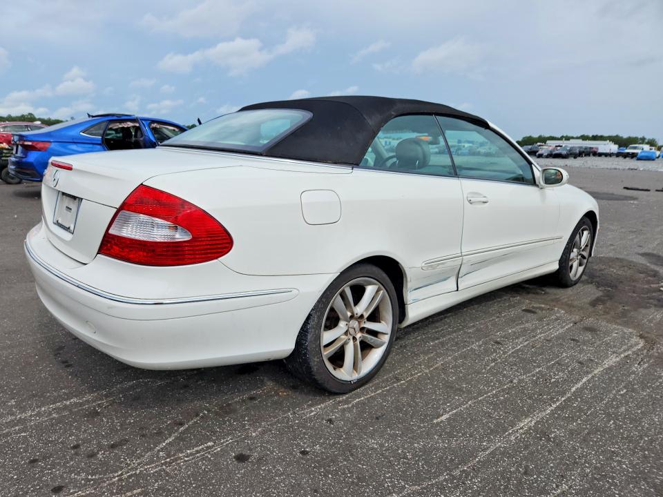 2006 Mercedes-benz Clk მანქანა იყიდება აუქციონზე, vin: WDBTK56H76F192524, აუქციონის ნომერი: 63479116