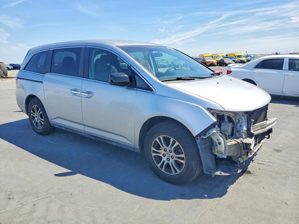65135796 :رقم المزاد ، 5FNRL5H42CB136896 vin ، 2012 Honda Odyssey مزاد بيع