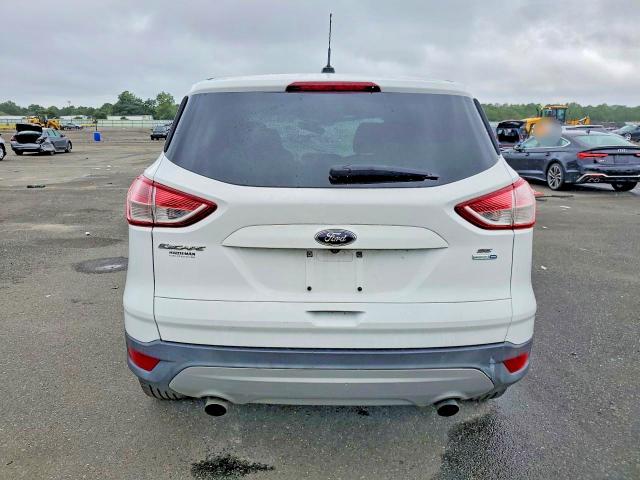 Продажа на аукционе авто 2016 Ford Escape, vin: 1FMCU9GX6GUC49894, номер лота: 64994246