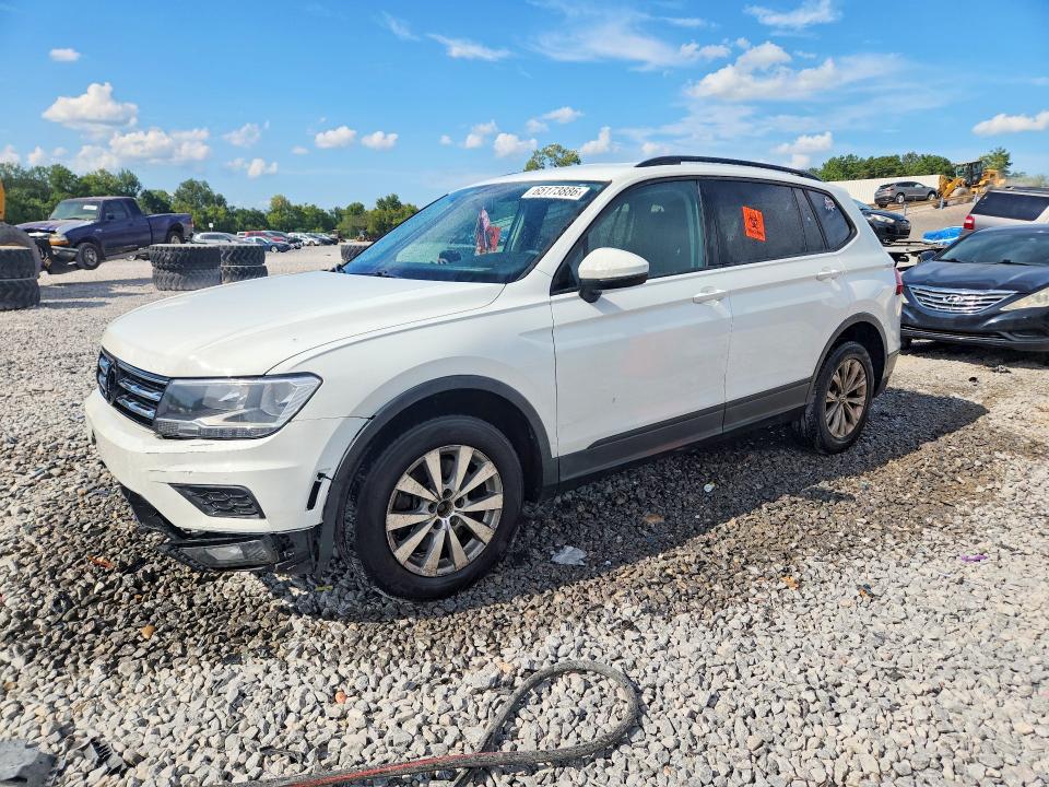 65173886 :رقم المزاد ، 3VV1B7AX4JM012154 vin ، 2018 Volkswagen Tiguan مزاد بيع