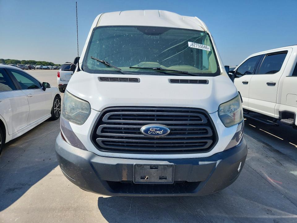 62755046 :رقم المزاد ، 1FTNR2CM1FKA75146 vin ، 2015 Ford Transit مزاد بيع