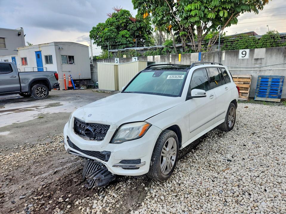 2015 Mercedes-benz Glk მანქანა იყიდება აუქციონზე, vin: WDCGG5HB8FG439339, აუქციონის ნომერი: 63936396