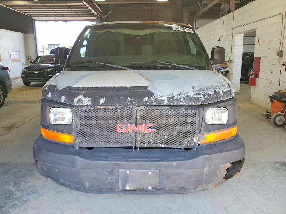 64065826 :رقم المزاد ، 1GTEG15X541161618 vin ، 2004 Gmc Savana مزاد بيع