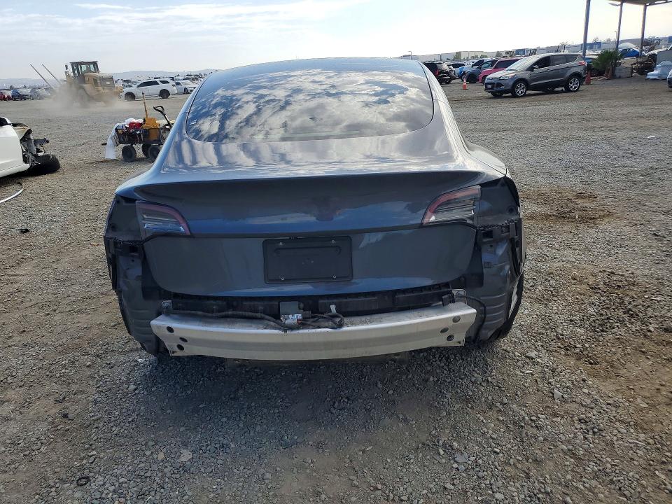 63860166 :رقم المزاد ، 5YJ3E1EA1KF396336 vin ، 2019 Tesla Model 3 مزاد بيع