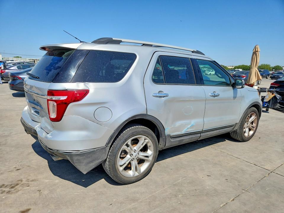 64068196 :رقم المزاد ، 1FM5K8F82EGA79645 vin ، 2014 Ford Explorer مزاد بيع