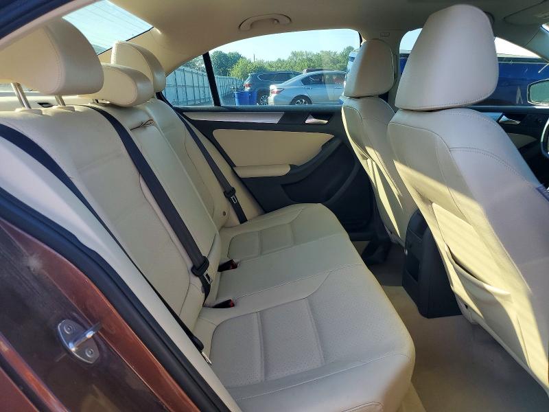65677176 :رقم المزاد ، 3VWD67AJ9GM318672 vin ، 2016 Volkswagen Jetta مزاد بيع