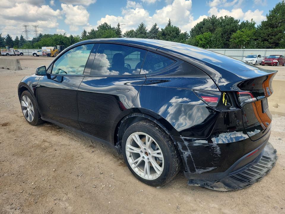 63114586 :رقم المزاد ، 7SAYGDEE2NF427749 vin ، 2022 Tesla Model  Y مزاد بيع