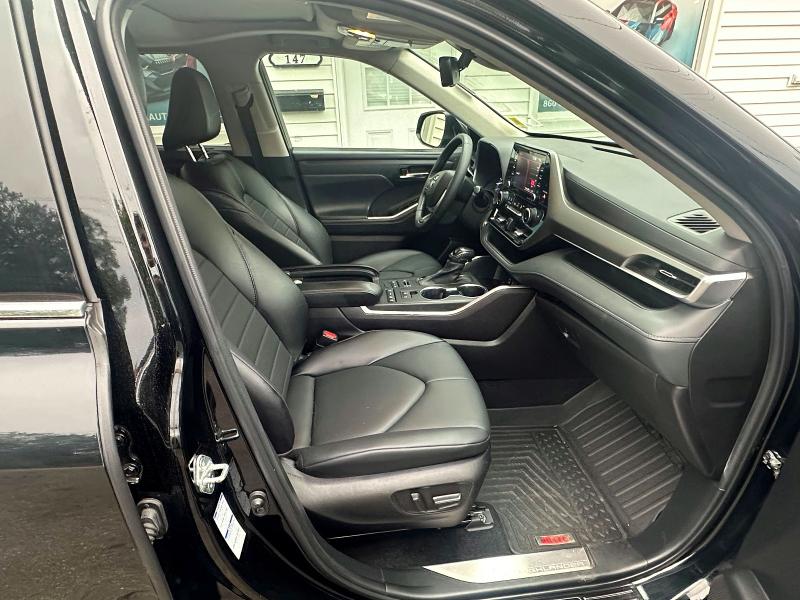 Продажа на аукционе авто 2022 Toyota Highlander, vin: 5TDGZRBH5NS217155, номер лота: 63356086