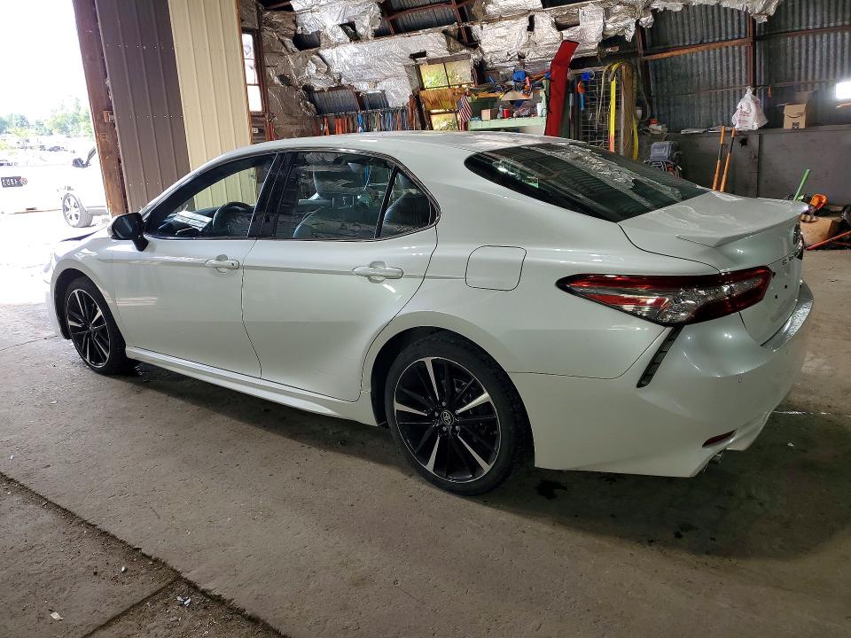 Продажа на аукционе авто 2018 Toyota Camry, vin: 4T1B61HK4JU121686, номер лота: 65997036