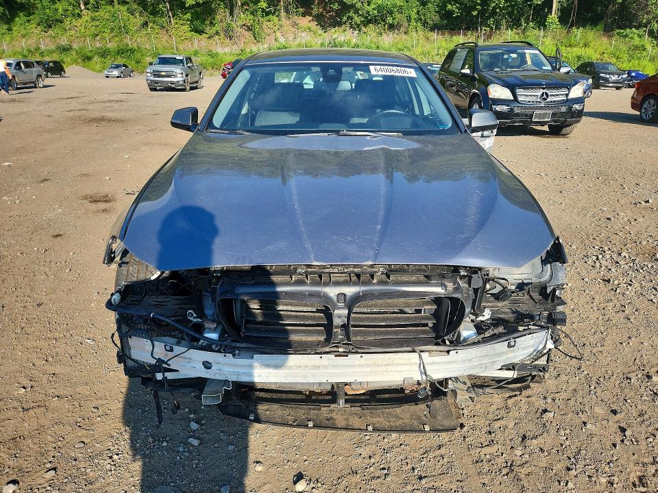 2014 Bmw 550 მანქანა იყიდება აუქციონზე, vin: WBAKP9C50ED692094, აუქციონის ნომერი: 64006806