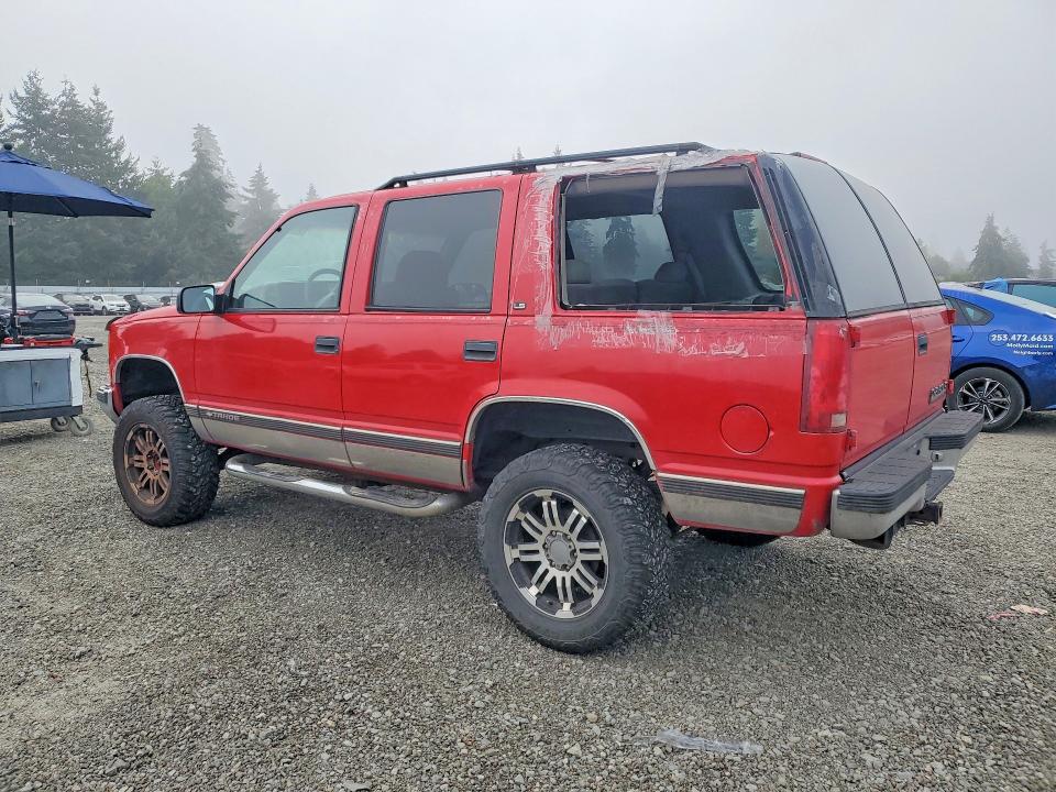 64989056 :رقم المزاد ، 1GNEK13R7WJ338778 vin ، 1998 Chevrolet Tahoe مزاد بيع