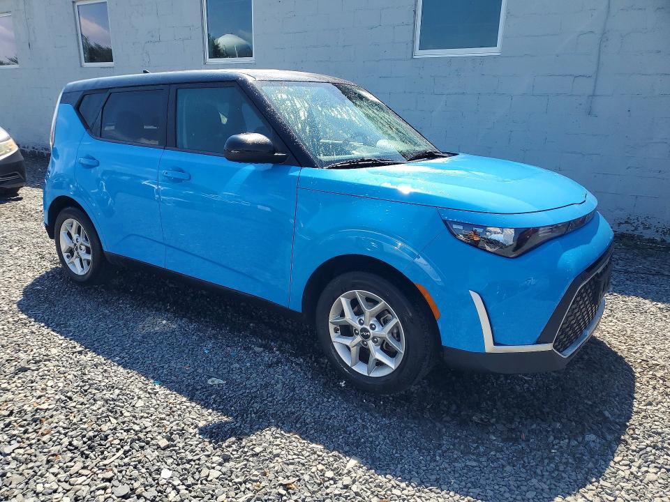 64437916 :رقم المزاد ، KNDJ23AU3P7194784 vin ، 2023 Kia Soul مزاد بيع