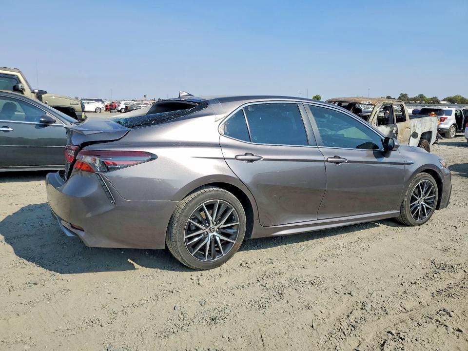 Aukcja sprzedaży 2021 Toyota Camry, vin: 4T1G31AK2MU031868, numer aukcji: 67115996