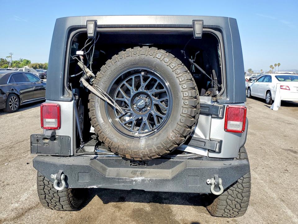 64266096 :رقم المزاد ، 1C4HJWDG1EL237368 vin ، 2014 Jeep Wrangler Unlimited مزاد بيع