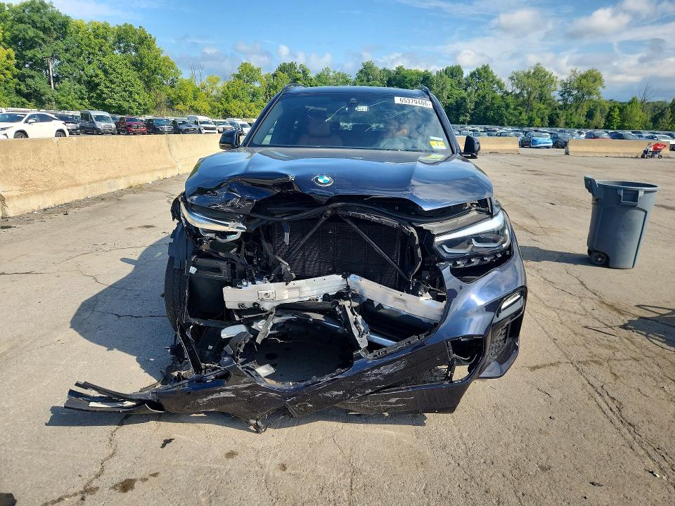 65379486 :رقم المزاد ، 5UXCR6C00M9G29732 vin ، 2021 Bmw X5 مزاد بيع