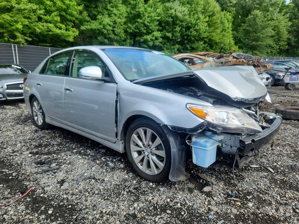 2011 Toyota Avalon მანქანა იყიდება აუქციონზე, vin: 4T1BK3DB5BU377432, აუქციონის ნომერი: 63556856