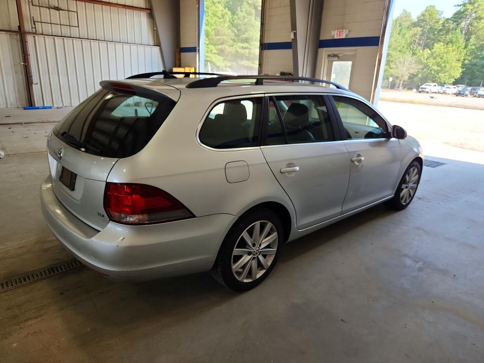 64535346 :رقم المزاد ، 3VWPL7AJ4DM693743 vin ، 2013 Volkswagen Jetta مزاد بيع