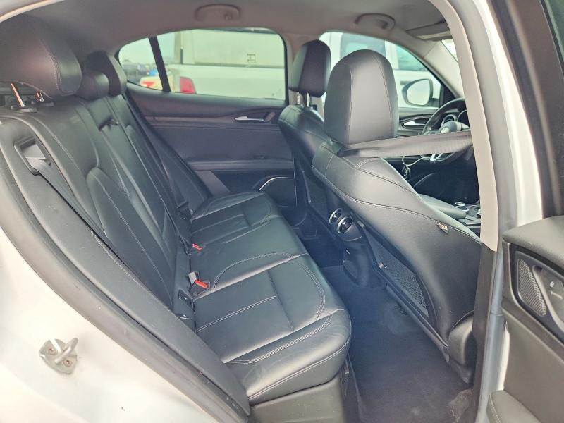 Продаж на аукціоні авто 2018 Alfa Romeo Stelvio, vin: ZASFAKAN1J7B81381, номер лоту: 64116386
