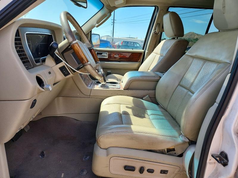 Продаж на аукціоні авто 2011 Lincoln Navigator, vin: 5LMJJ3H59BEJ04598, номер лоту: 67030906