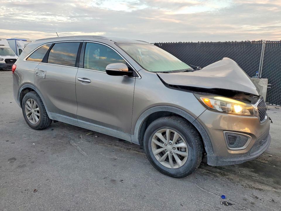 2016 Kia Sorento მანქანა იყიდება აუქციონზე, vin: 5XYPG4A38GG182142, აუქციონის ნომერი: 65823506