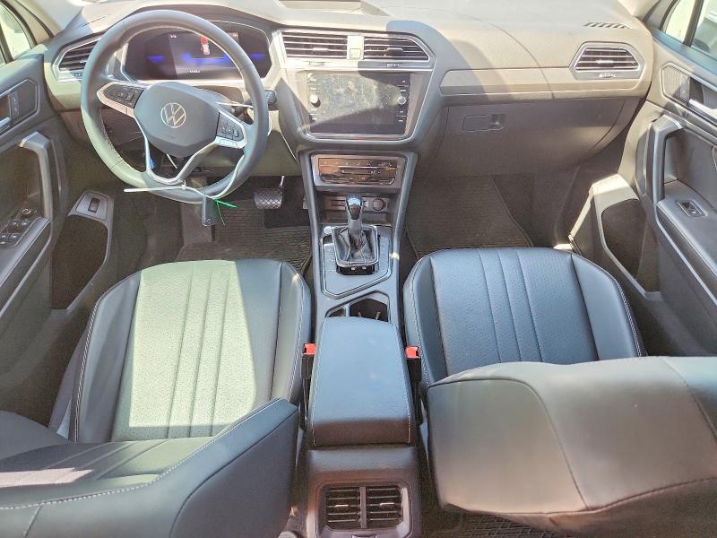 64956066 :رقم المزاد ، 3VV3B7AXXNM071286 vin ، 2022 Volkswagen Tiguan مزاد بيع