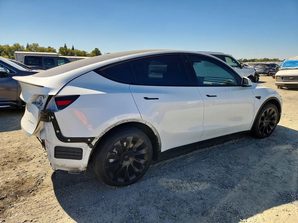 2023 Tesla Model Y მანქანა იყიდება აუქციონზე, vin: 7SAYGDEE3PF676547, აუქციონის ნომერი: 65725546