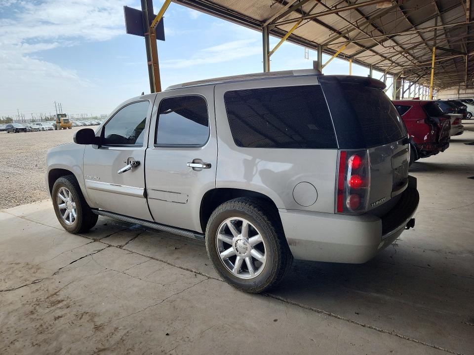 63831156 :رقم المزاد ، 1GKFK63858J236128 vin ، 2008 Gmc Yukon مزاد بيع