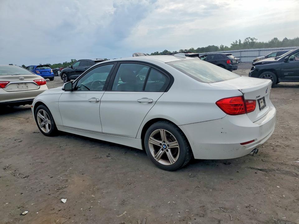 63801776 :رقم المزاد ، WBA3B5C53EP543379 vin ، 2014 Bmw 328 مزاد بيع