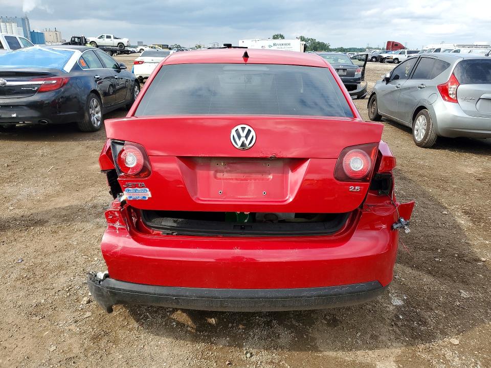 64080686 :رقم المزاد ، 3VWAX7AJ5AM117178 vin ، 2010 Volkswagen Jetta مزاد بيع