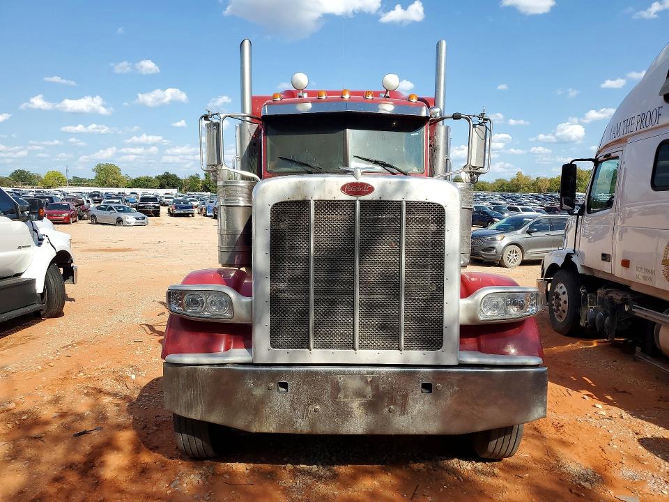 2018 Peterbilt 389 მანქანა იყიდება აუქციონზე, vin: 1XPXDP9X1JD480103, აუქციონის ნომერი: 64370316