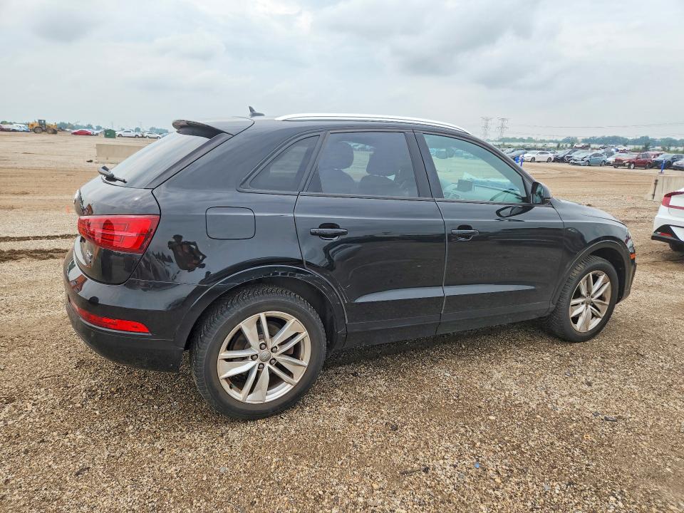 65042256 :رقم المزاد ، WA1ECCFS3HR003581 vin ، 2017 Audi Q3 مزاد بيع