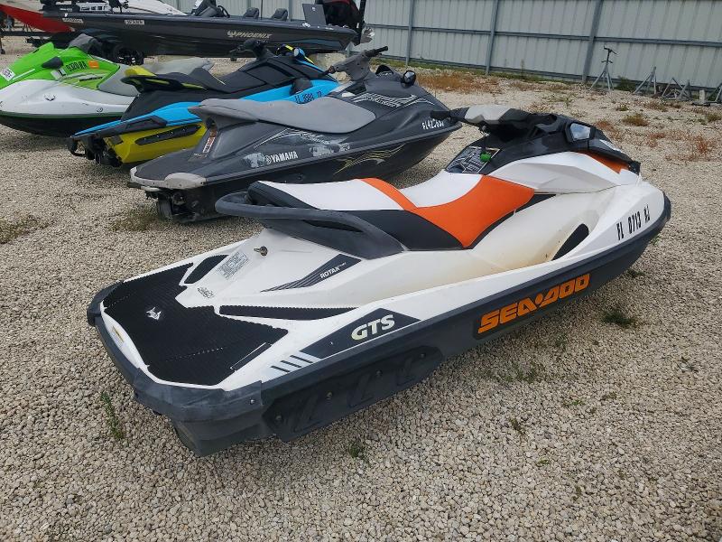 Aukcja sprzedaży 2017 Sea-doo Jet Ski, vin: YDV35540K617, numer aukcji: 64001136