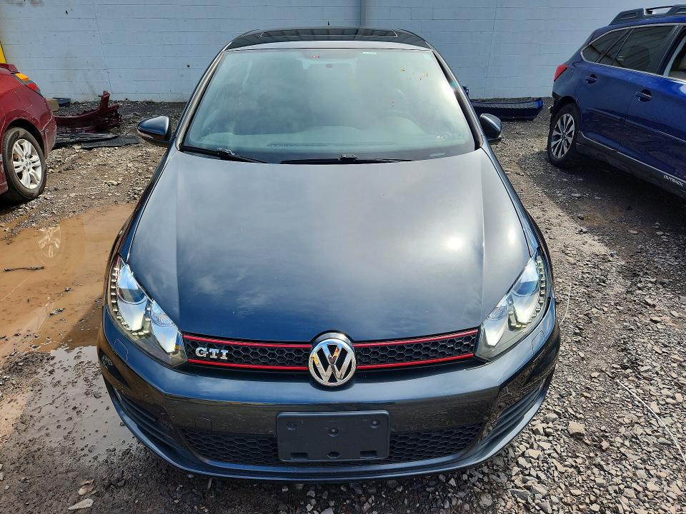 2013 Volkswagen Gti მანქანა იყიდება აუქციონზე, vin: WVWHD7AJ5DW133007, აუქციონის ნომერი: 63649456