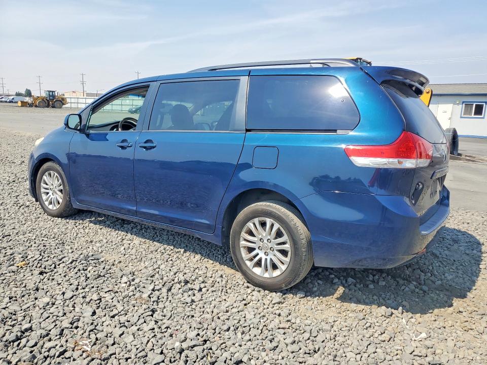 Aukcja sprzedaży 2011 Toyota Sienna, vin: 5TDYK3DC1BS093596, numer aukcji: 64669296