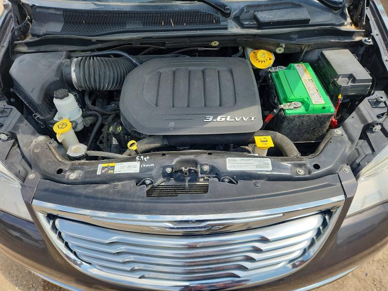 2016 Chrysler Town & Country მანქანა იყიდება აუქციონზე, vin: 2C4RC1BGXGR247881, აუქციონის ნომერი: 63506166