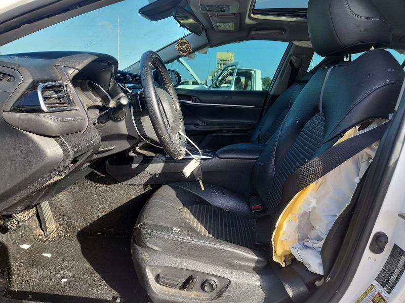 2018 Toyota Camry მანქანა იყიდება აუქციონზე, vin: 4T1B11HK7JU531364, აუქციონის ნომერი: 64950616