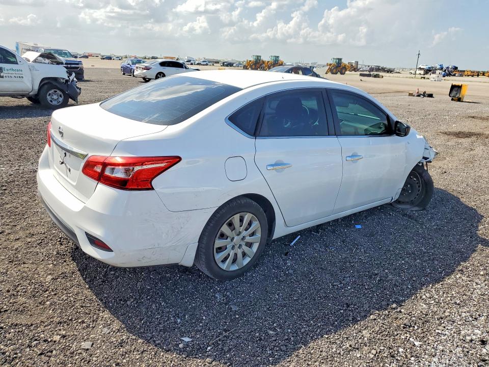 66138516 :رقم المزاد ، 3N1AB7AP7HY400578 vin ، 2017 Nissan Sentra مزاد بيع