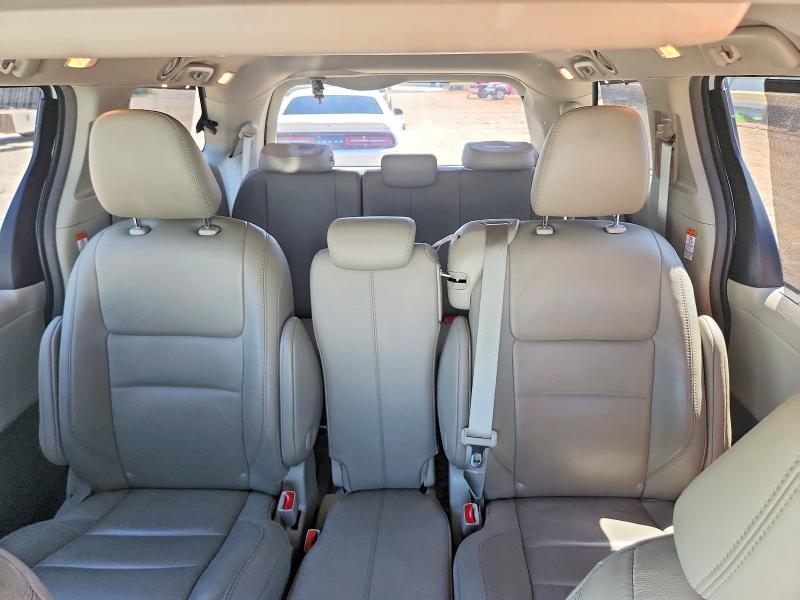 2017 Toyota Sienna მანქანა იყიდება აუქციონზე, vin: 5TDYZ3DC9HS864777, აუქციონის ნომერი: 63368586