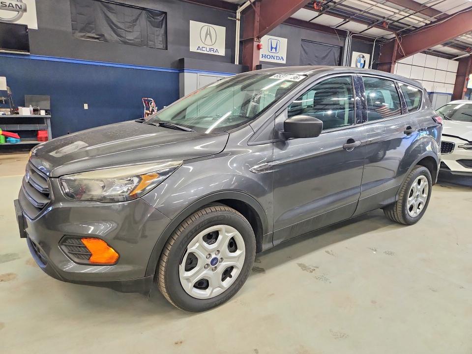 65310736 :رقم المزاد ، 1FMCU0F7XJUA18842 vin ، 2018 Ford Escape مزاد بيع