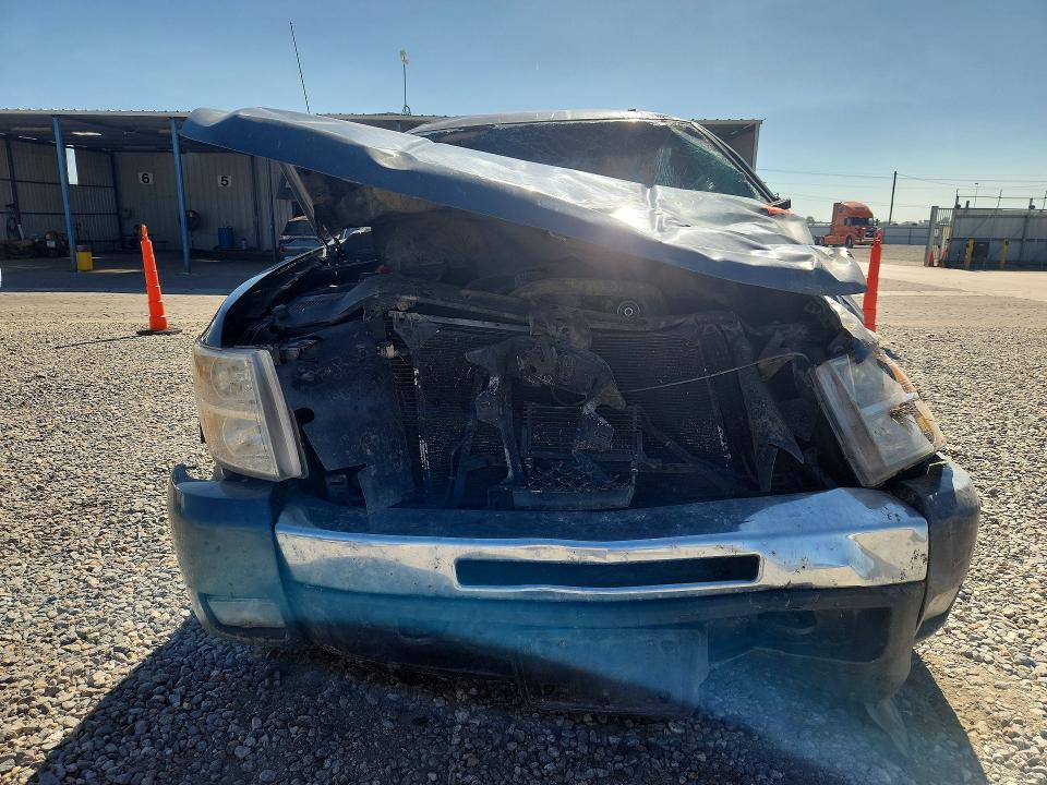 65052386 :رقم المزاد ، 1GCRKSE30BZ221418 vin ، 2011 Chevrolet Silverado مزاد بيع